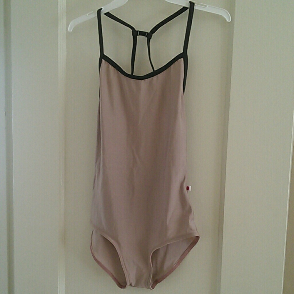 Yumiko Ballet Leotard in Antique Rose, Small